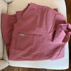 Figs Catarina Top in Mauve